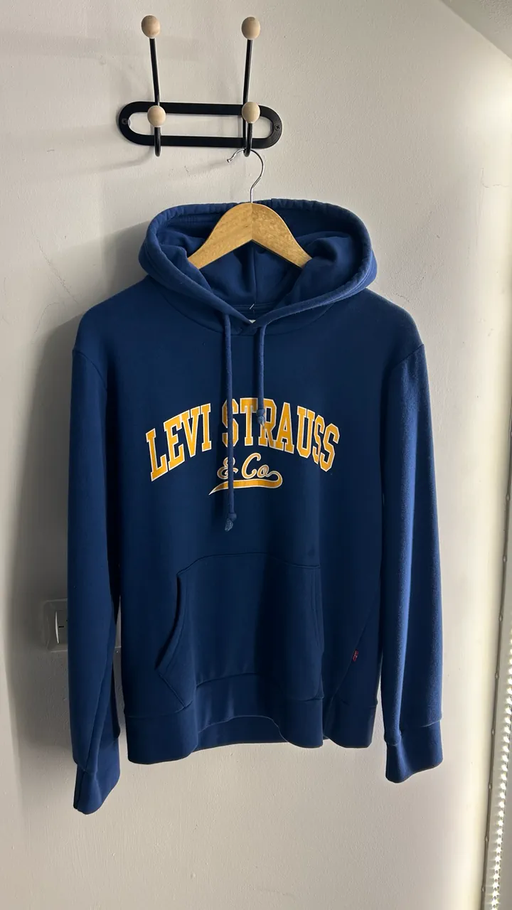 Buzo Levi's · Talle S