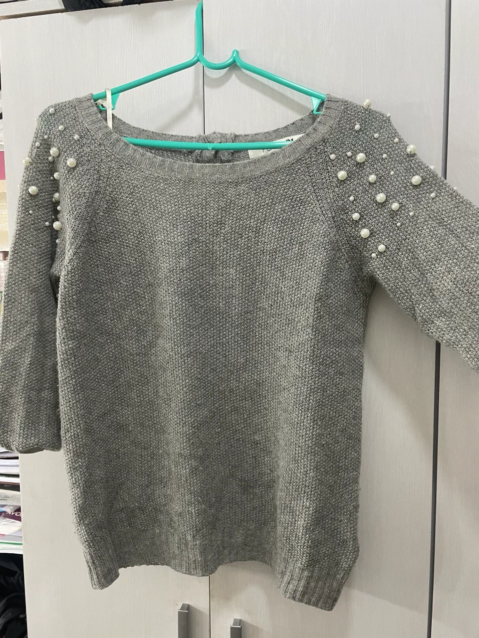Sweater Forever 21 · Talle S