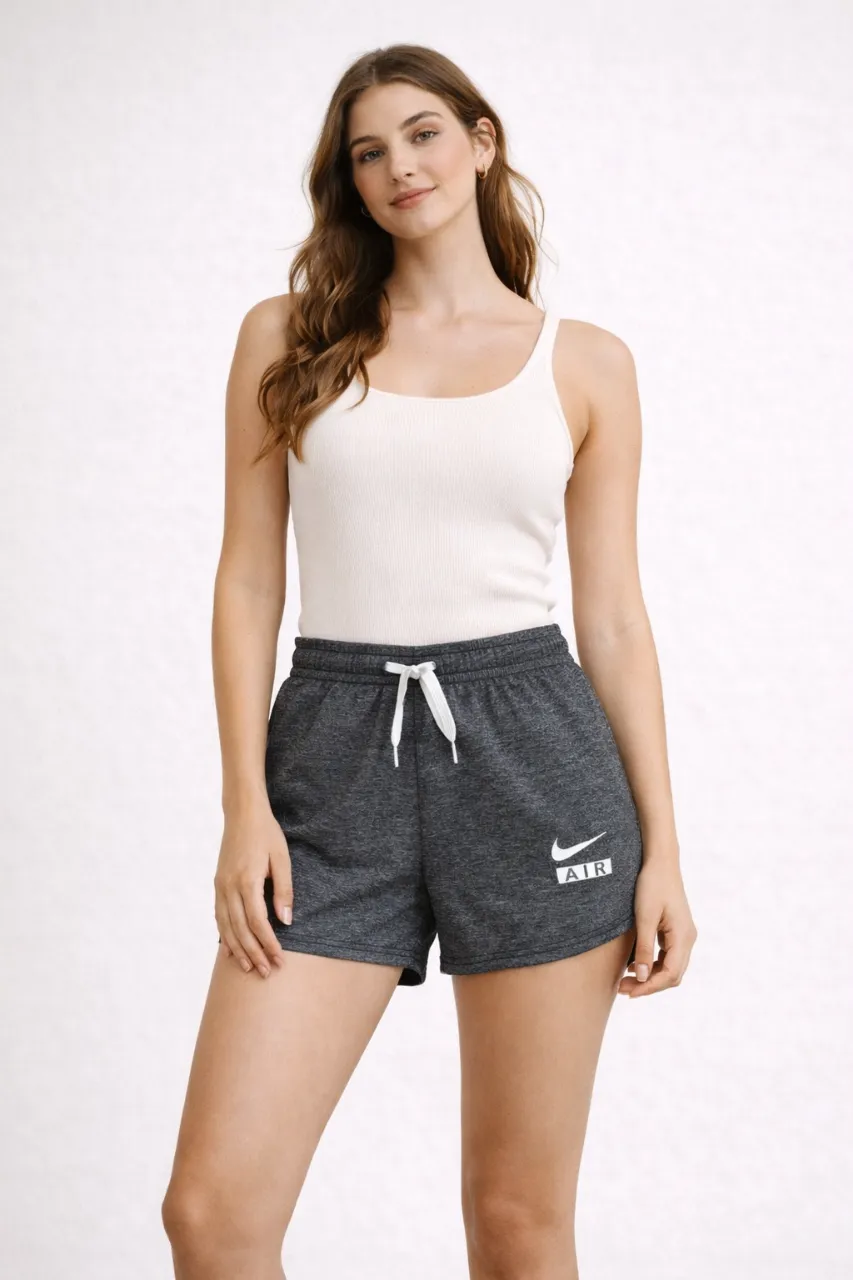 Short Nike - imagen 1