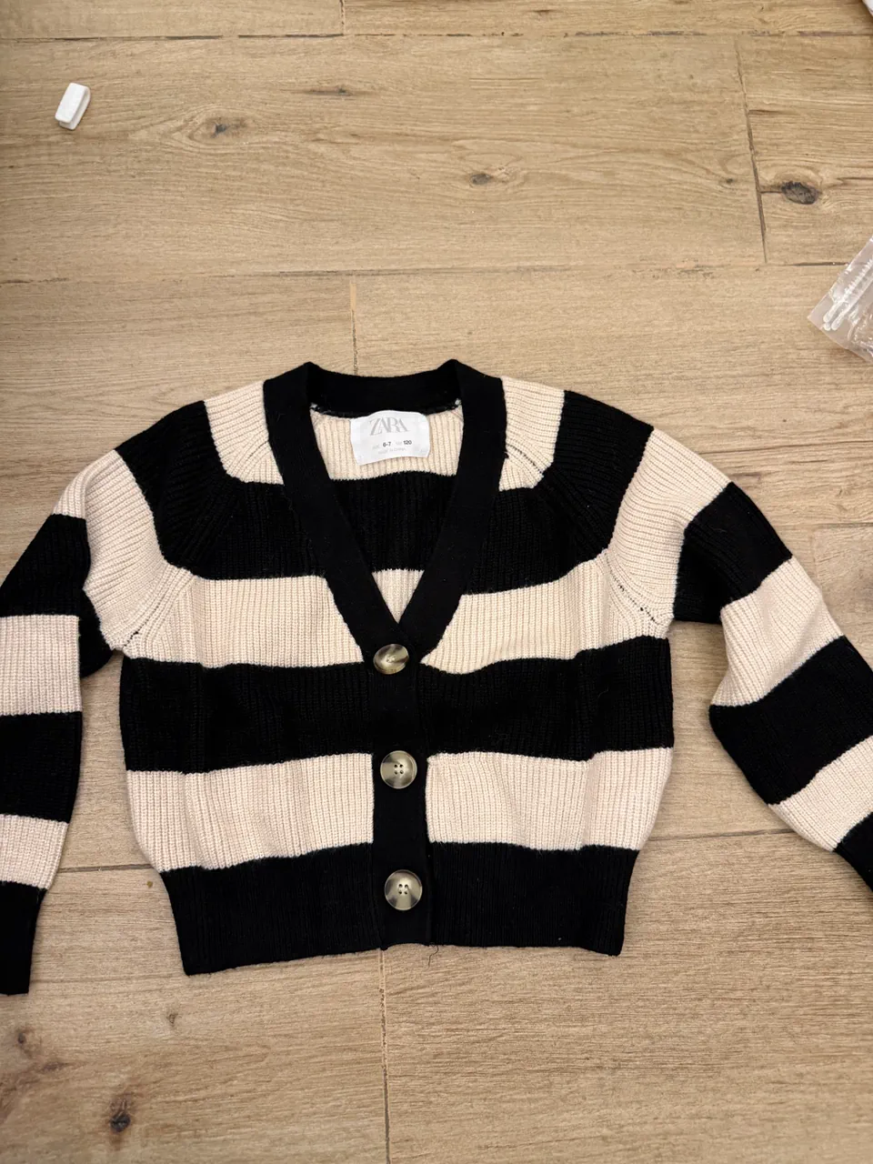 Sweater de cuello redondo Zara · Talle 6 años / 116 cm