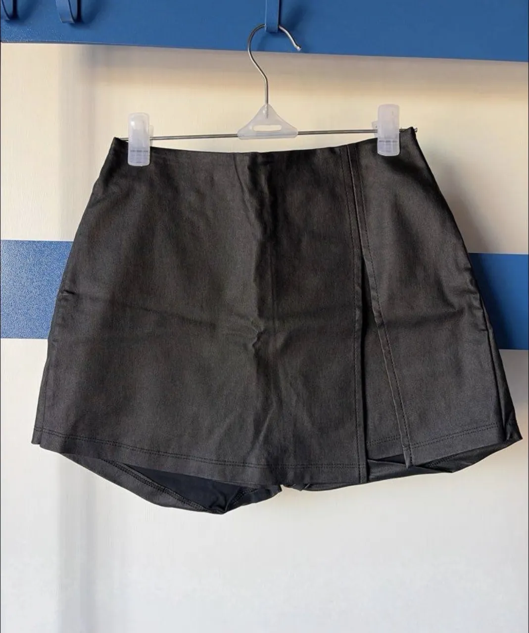 Short A.a.a - imagen 1