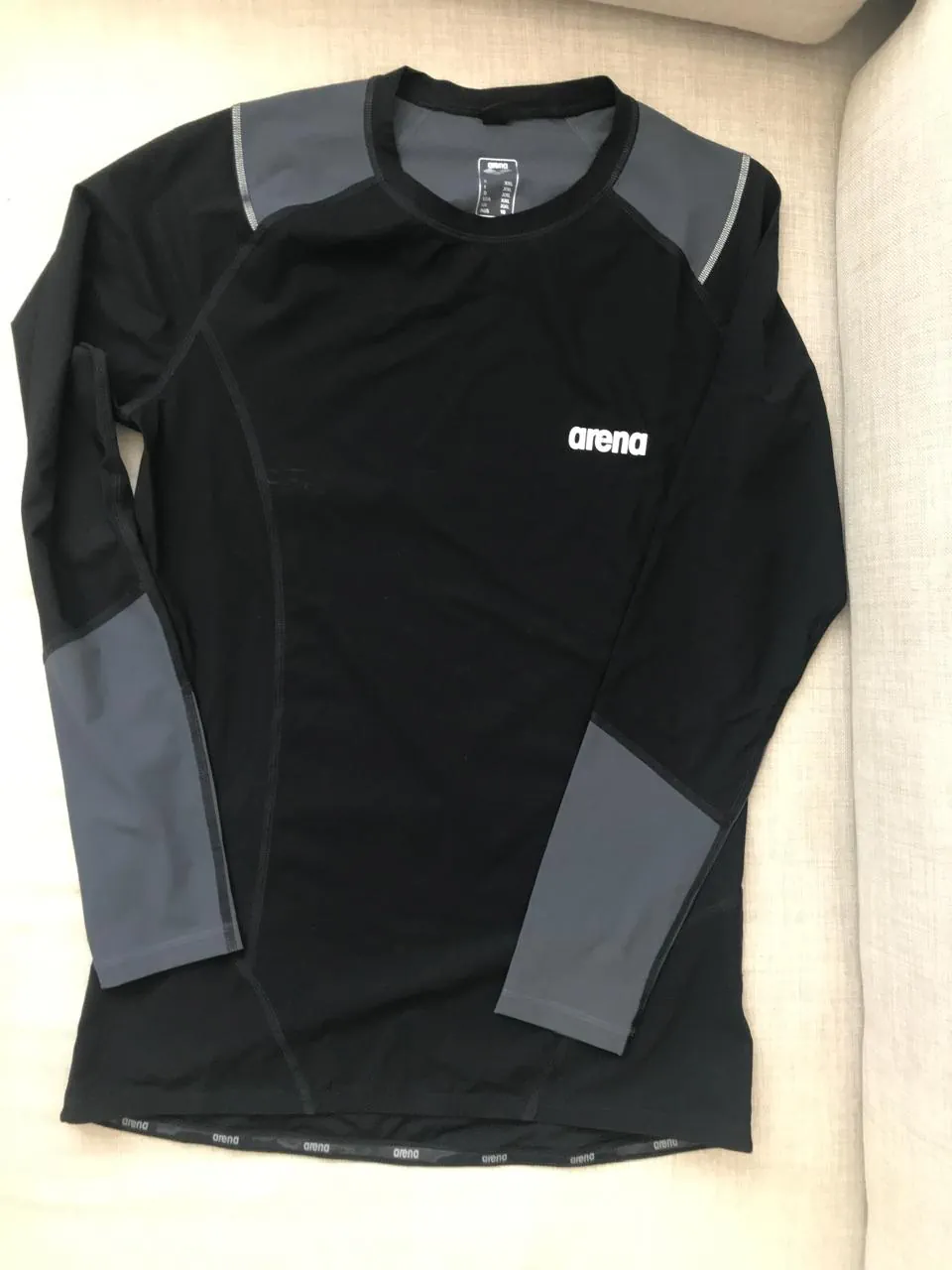 Remera Arena · Talle XXL