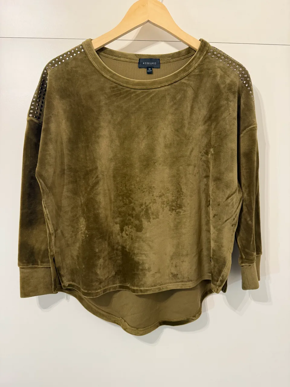 Buzo Kosiuko · Talle XS