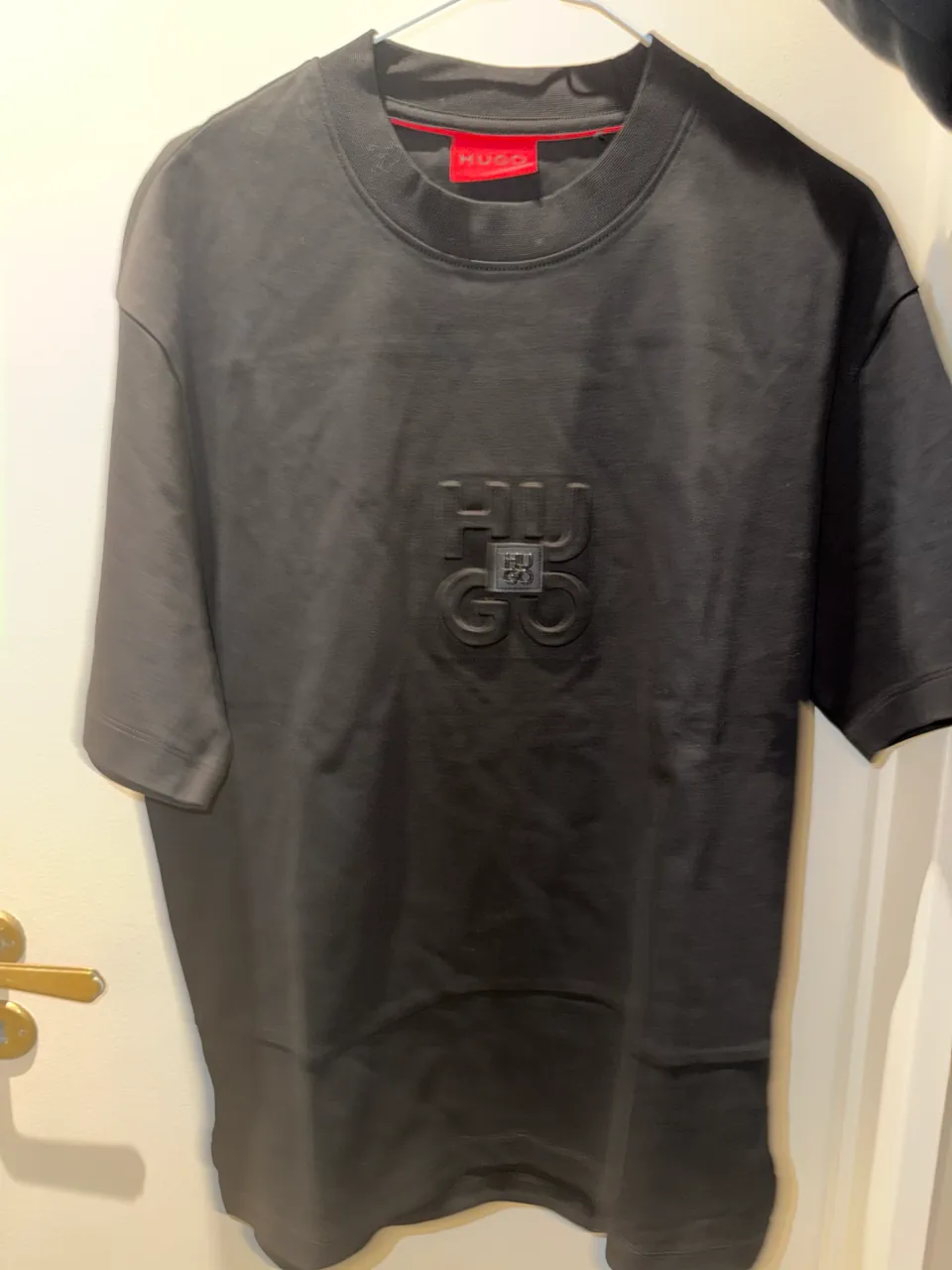 Remera Hugo · Talle S