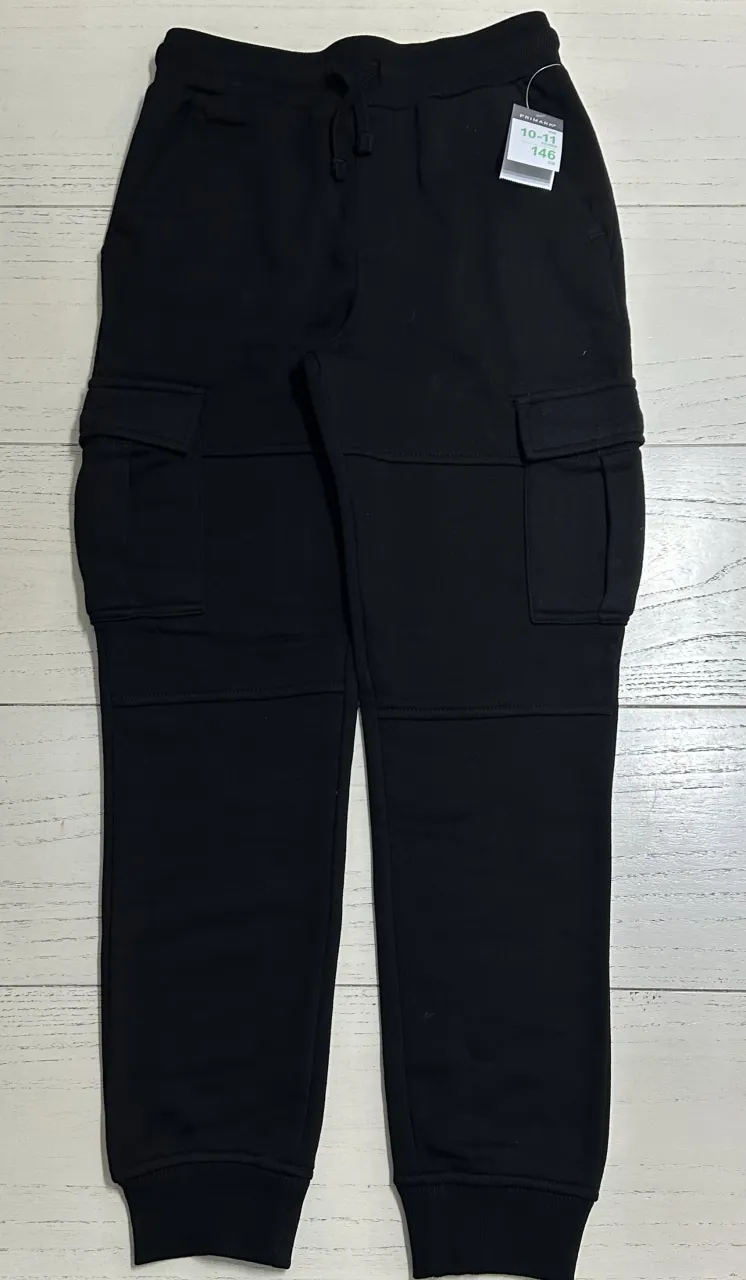 Ropa deportiva Primark · Talle 10 años / 140 cm