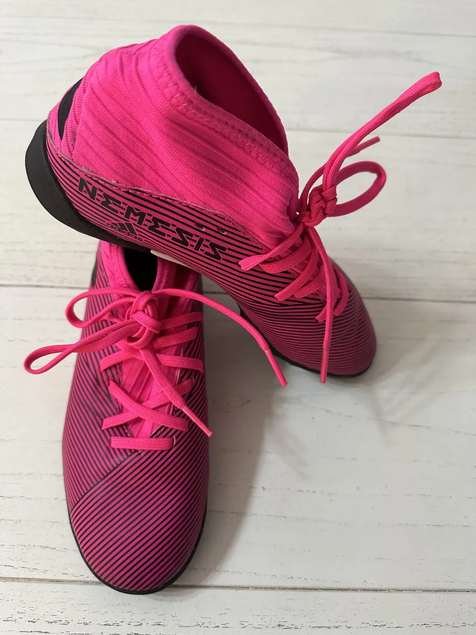 Botín de fútbol adidas · Talle AR 35