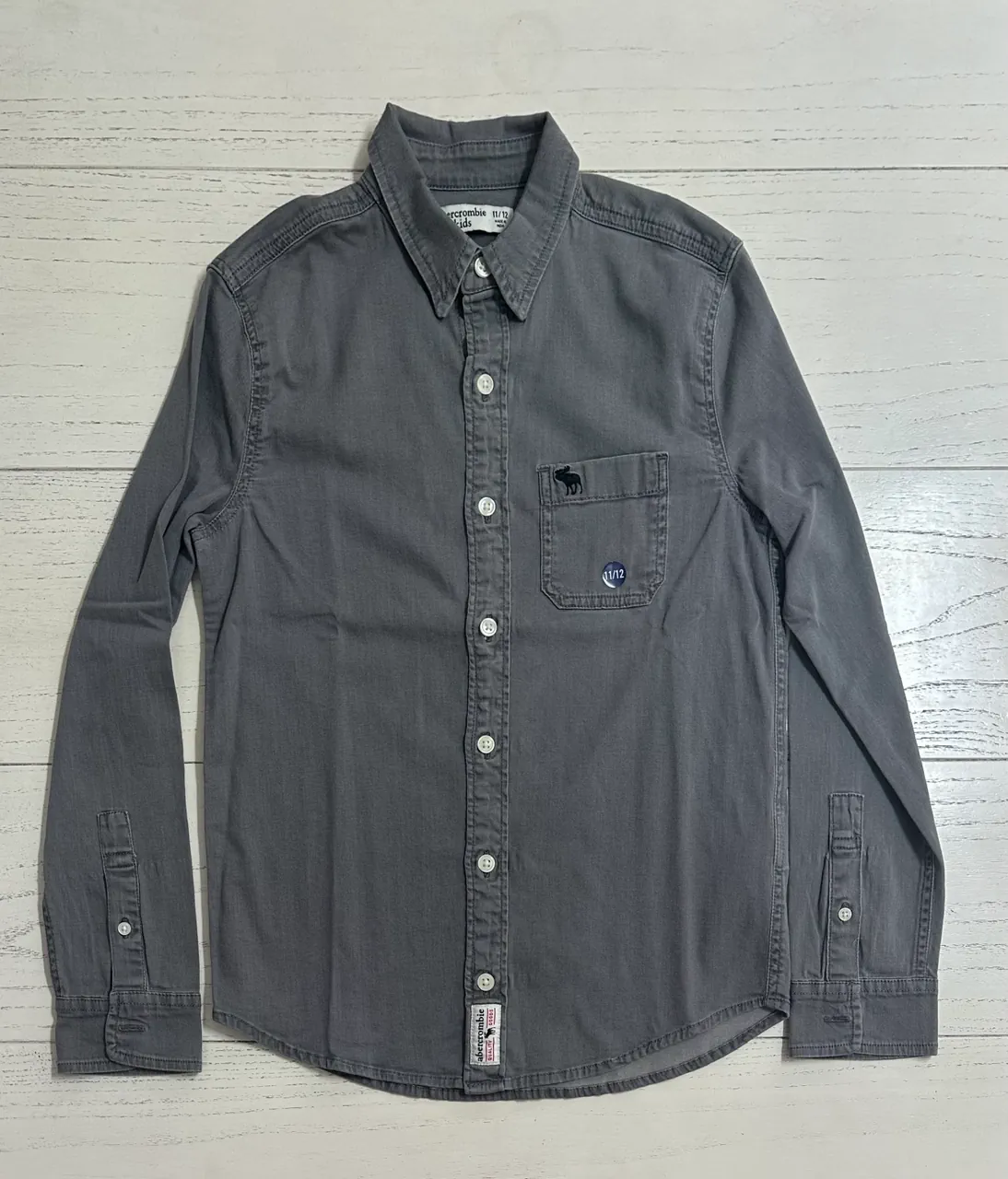 Camisa manga larga Abercrombie kids · Talle 10 años / 140 cm