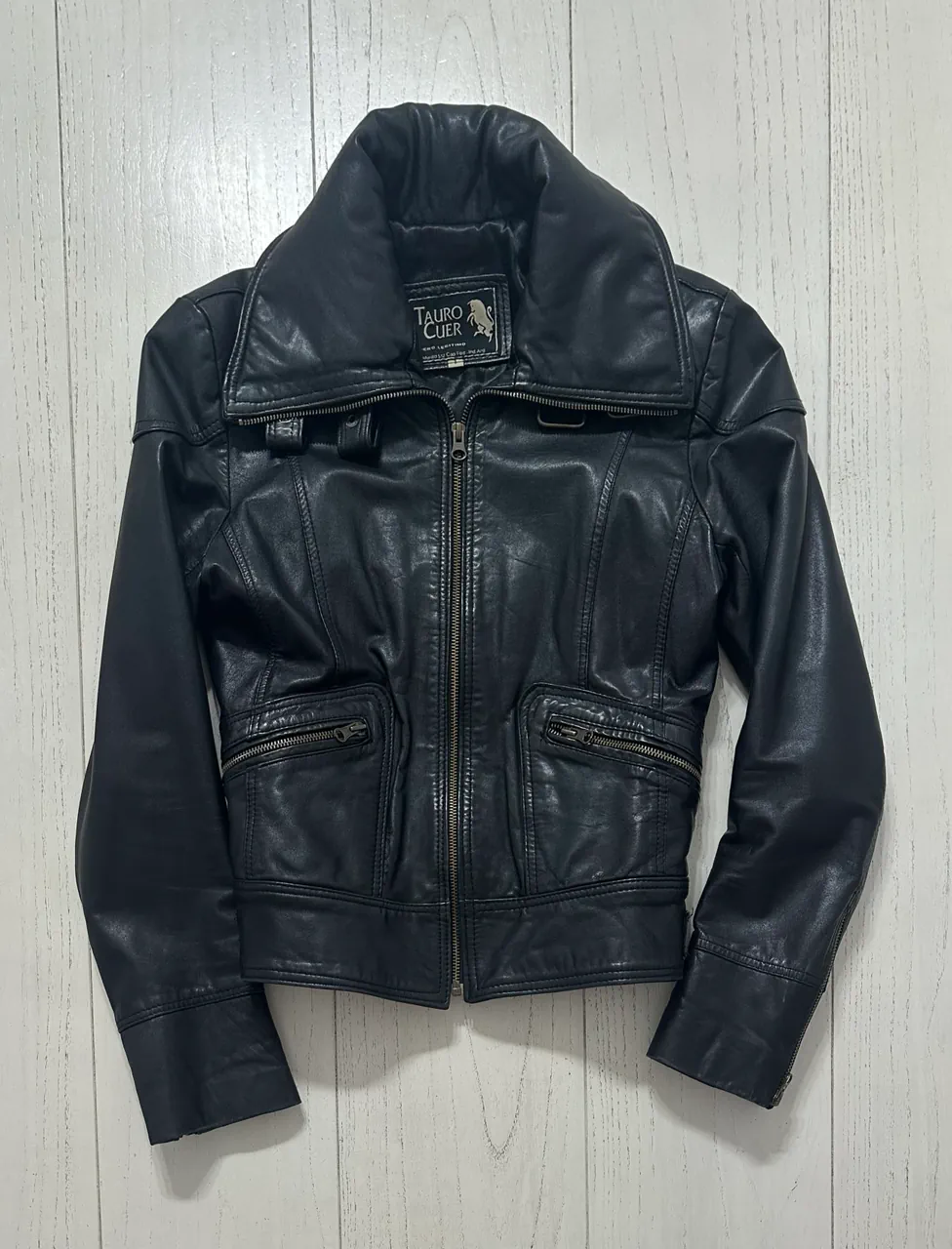 Campera Tauro cuer - imagen 1