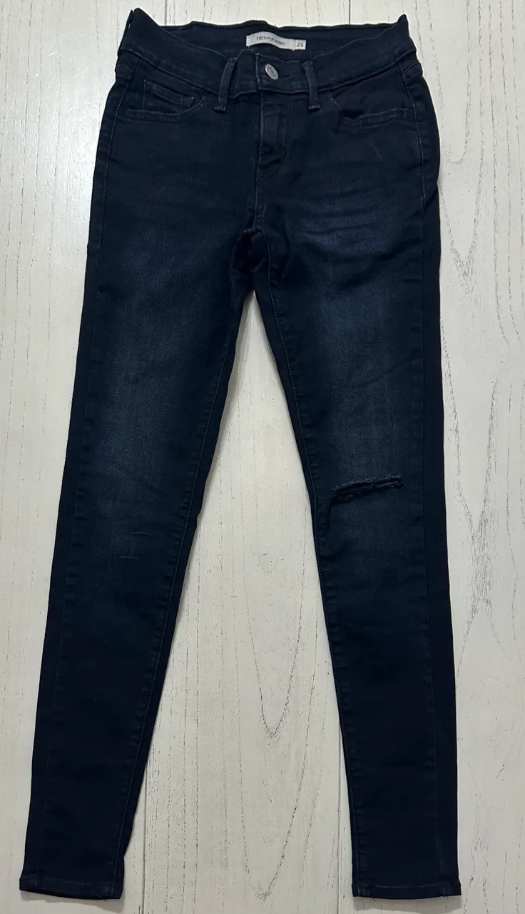 Jean Levi's - imagen 1