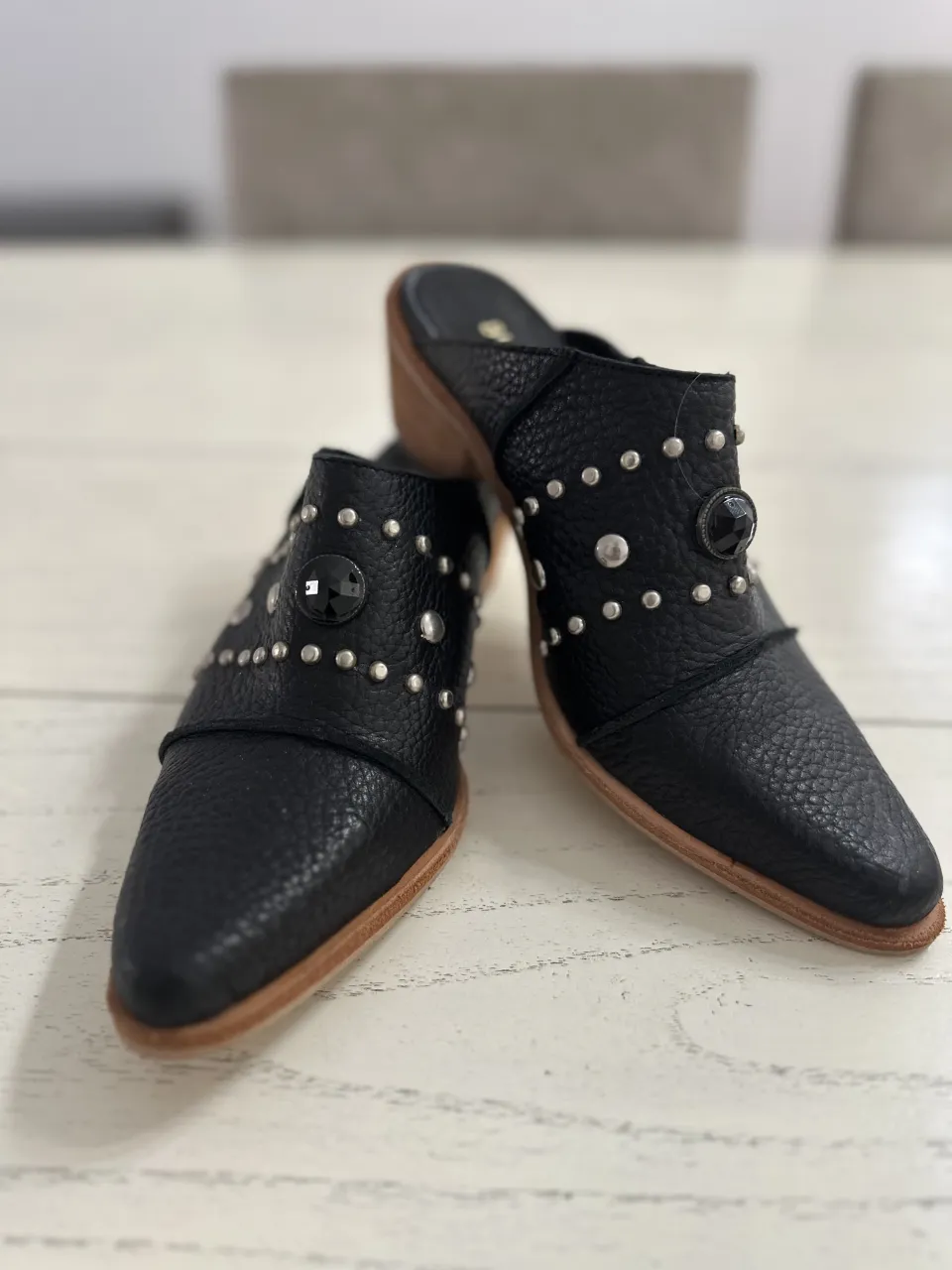 Blackie · Talle AR 37