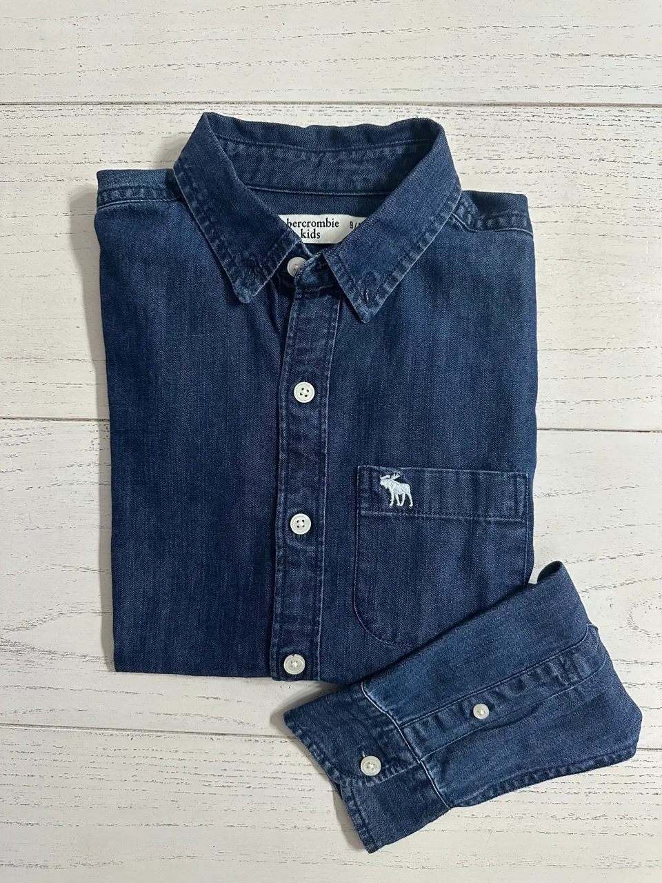 Camisa manga larga Abercrombie kids · Talle 9 años / 134 cm