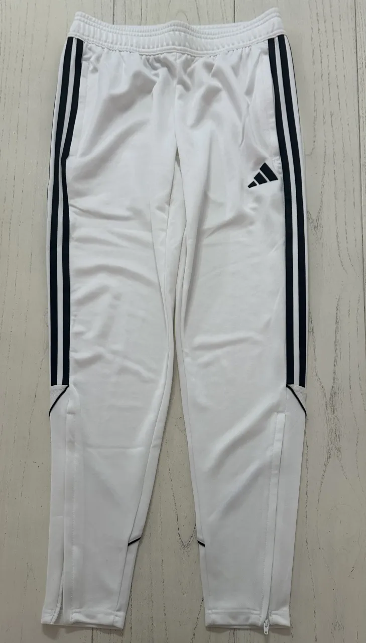 Pantalón adidas · Talle XS