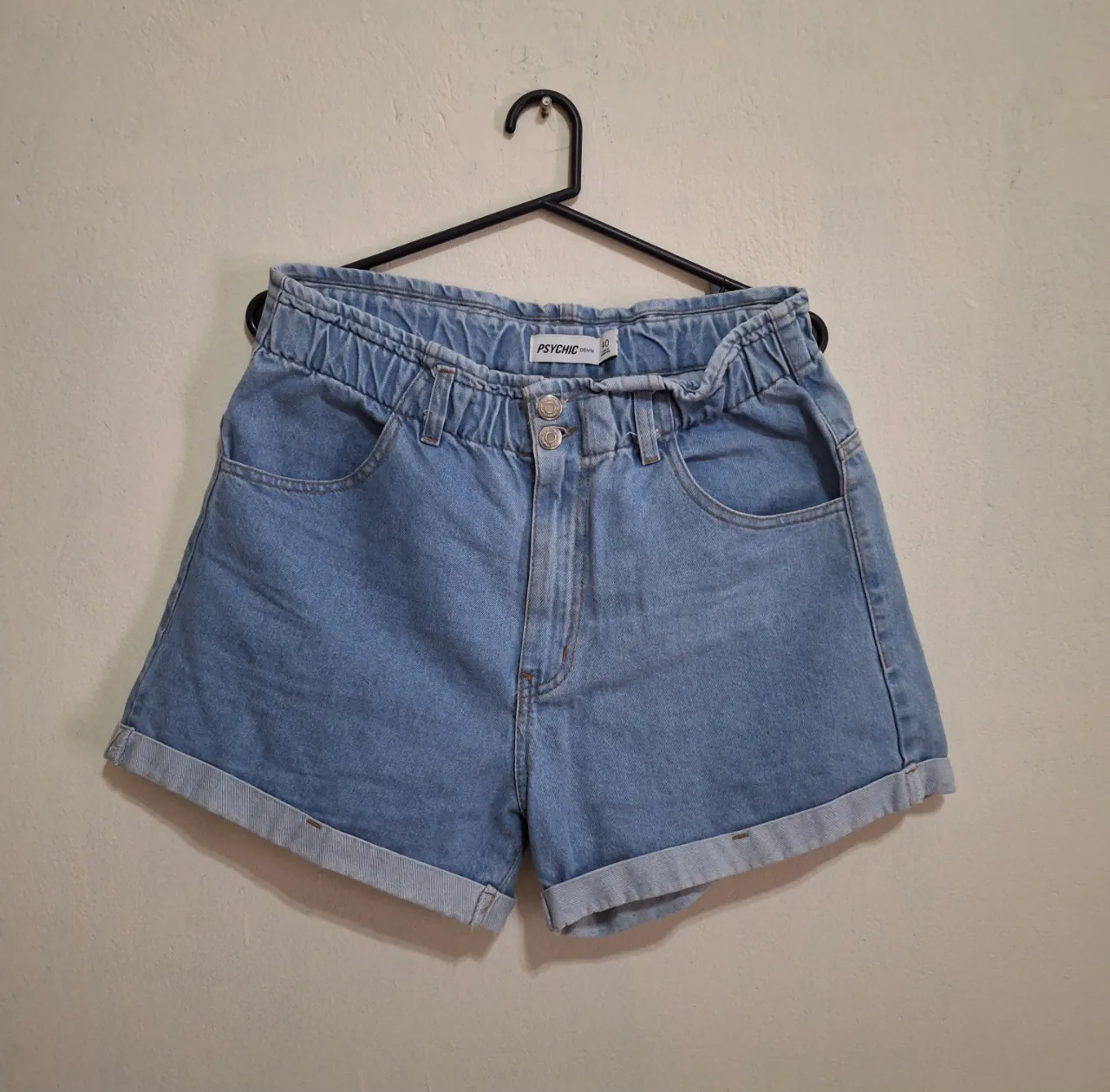 Short PSYCHIC - imagen 1