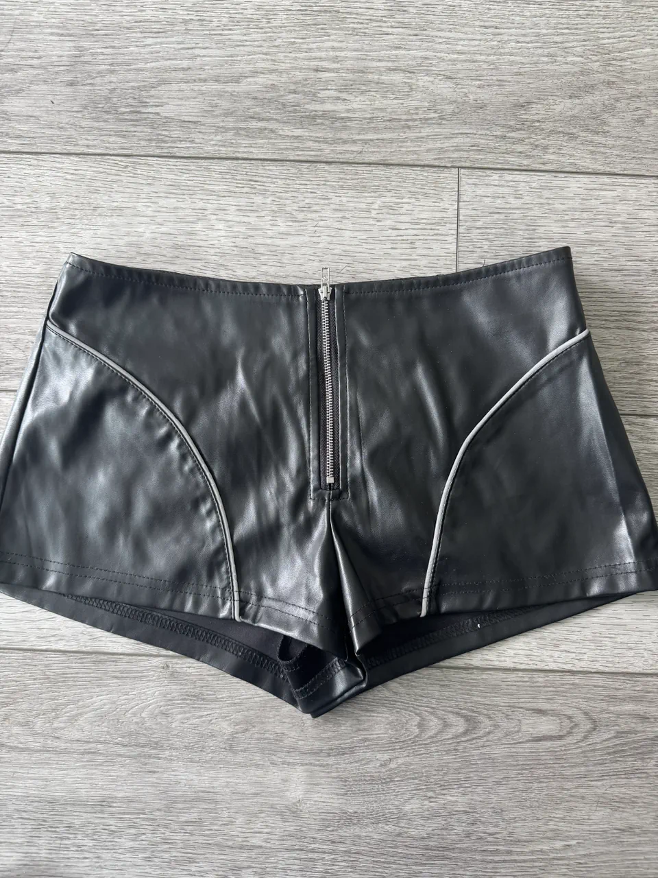 Short Shein · Talle S