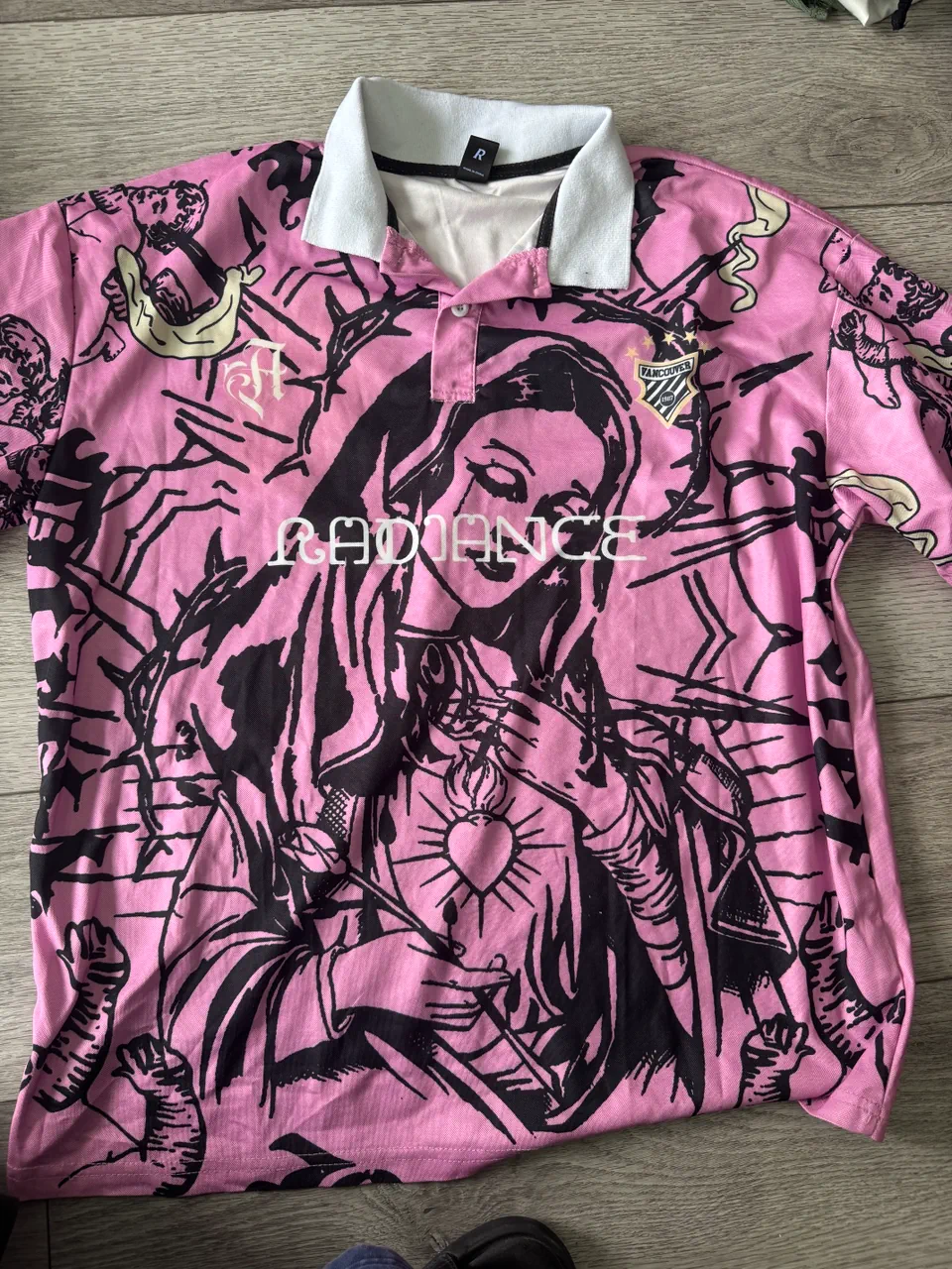 Remera Romwe · Talle M