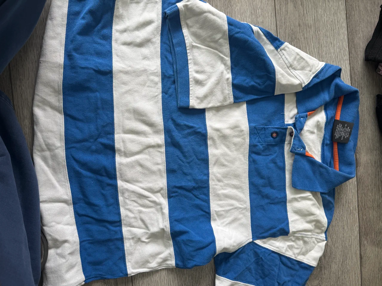 Remera Sin marca · Talle L