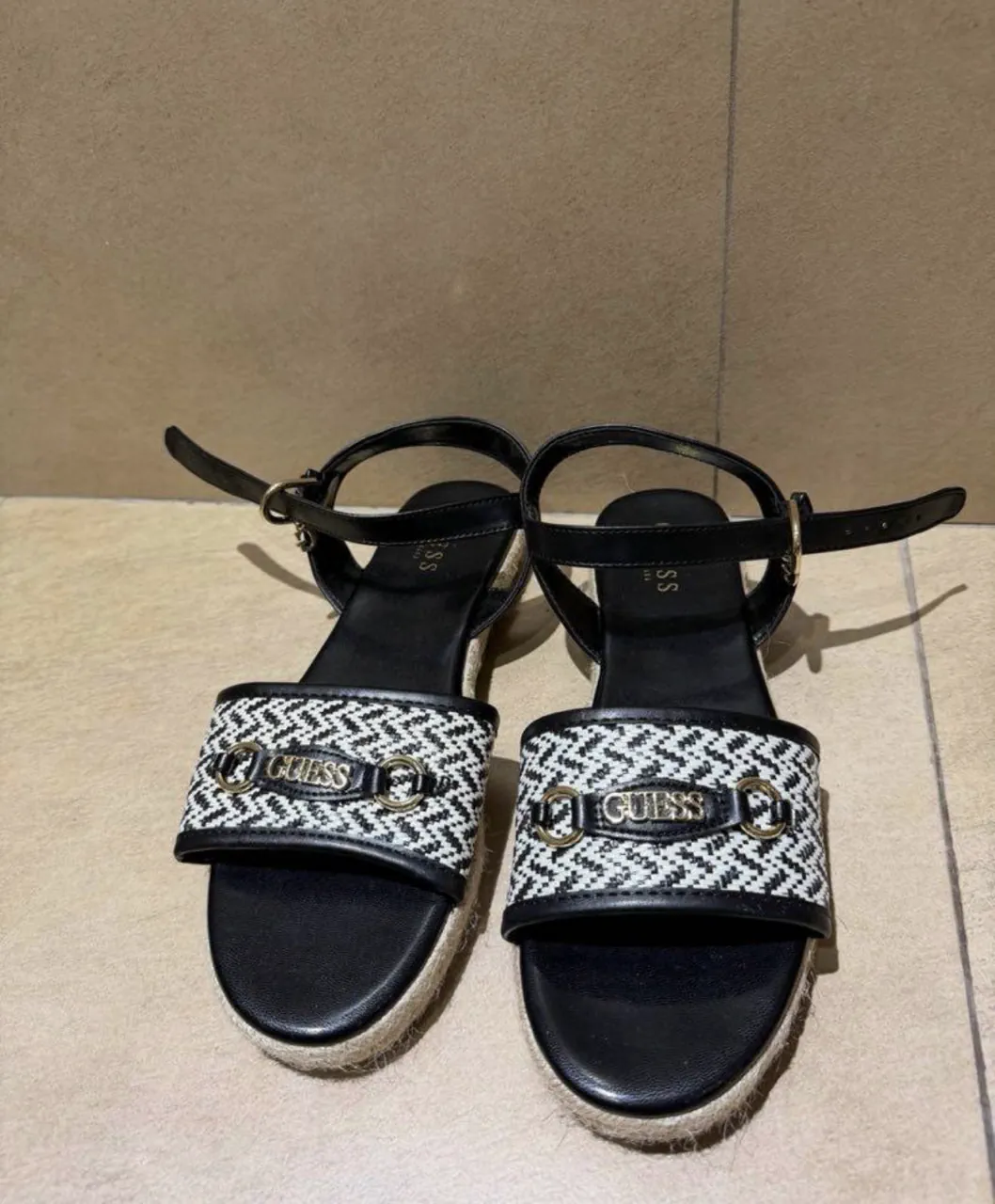 Sandalias GUESS - imagen 2