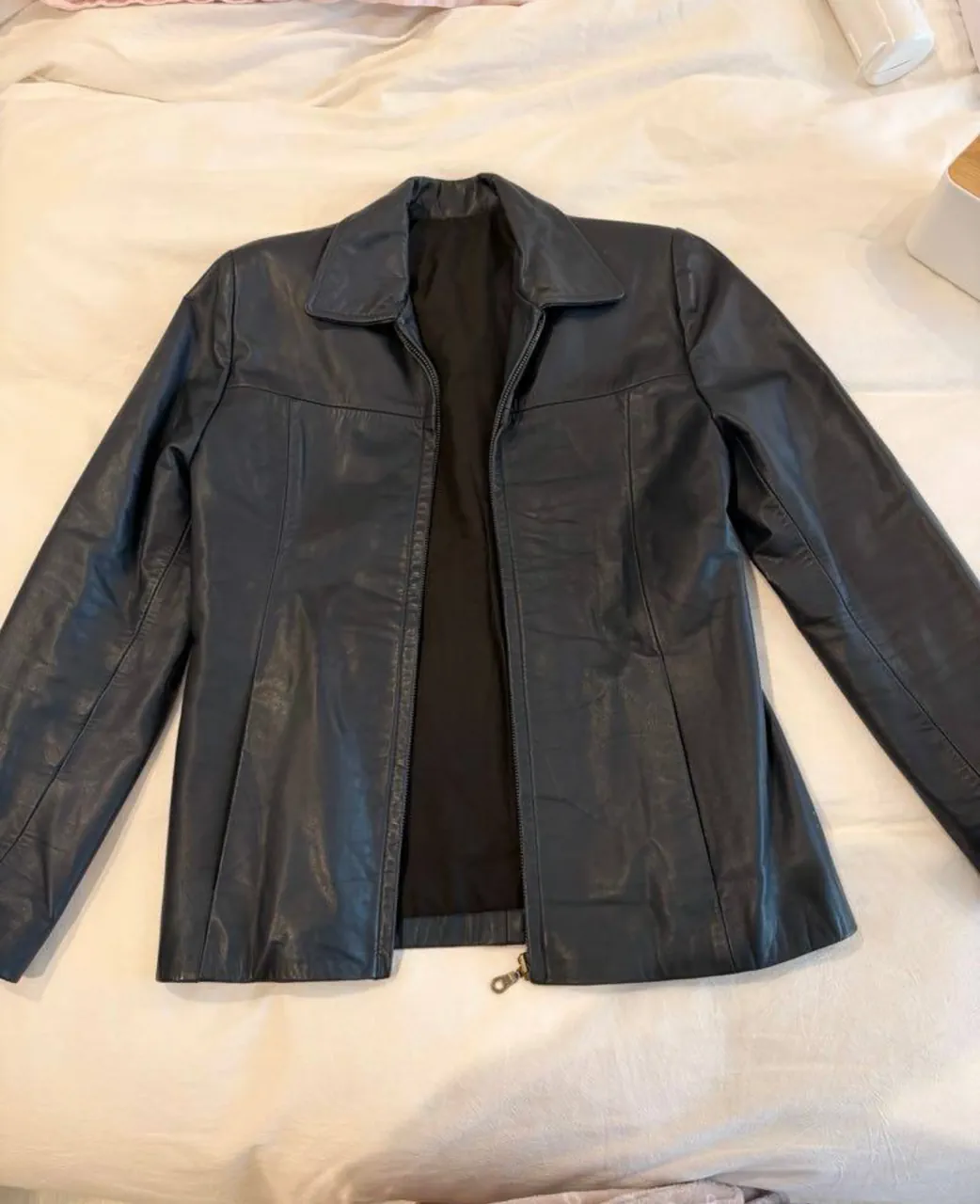 Campera Cuero · Talle M
