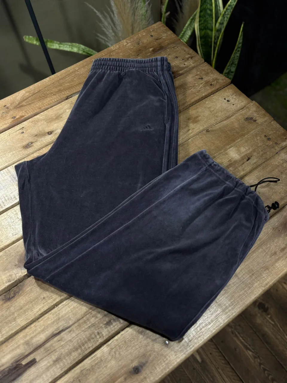 Pantalón adidas - imagen 1
