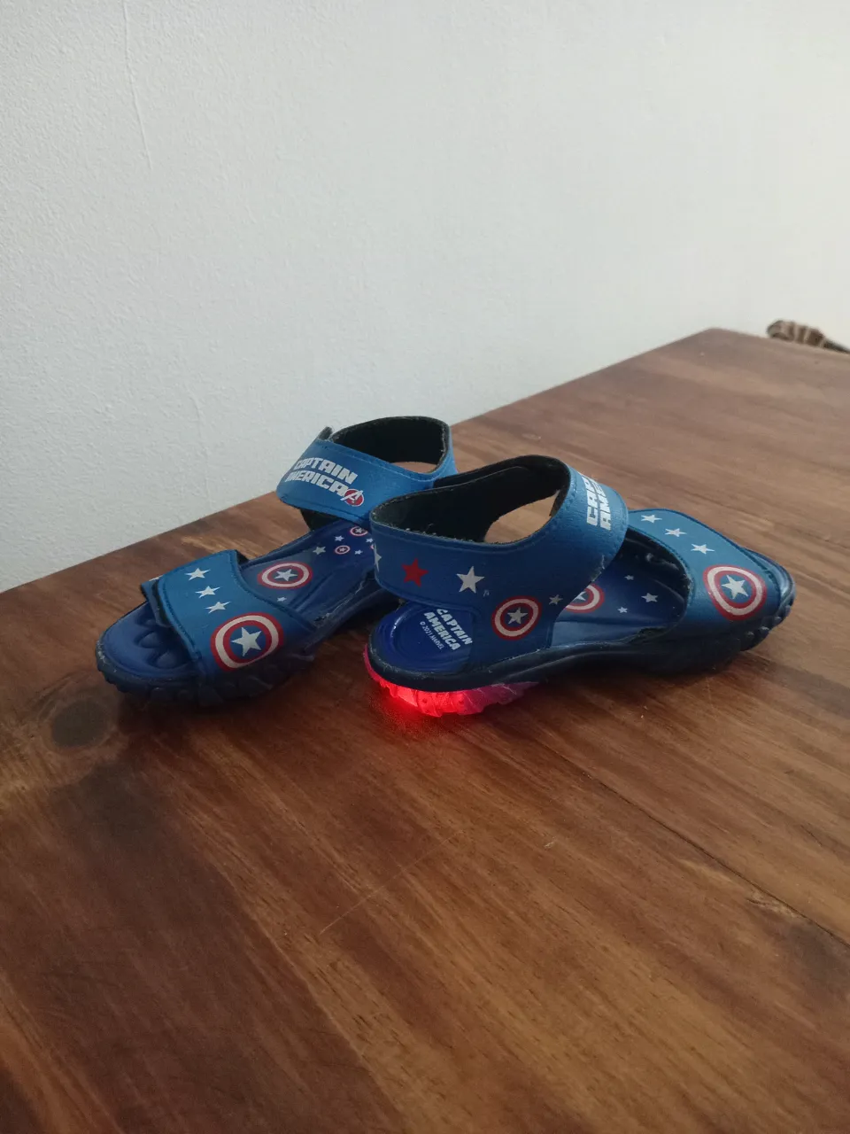 Sandalias Marvel · Talle AR 25