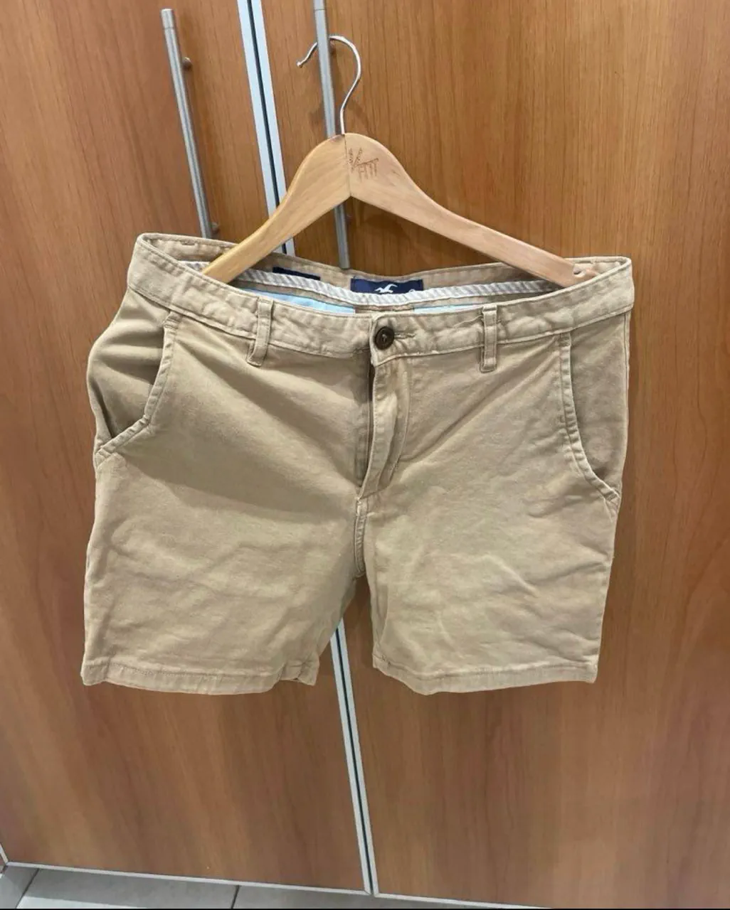 Hollister · Talle M