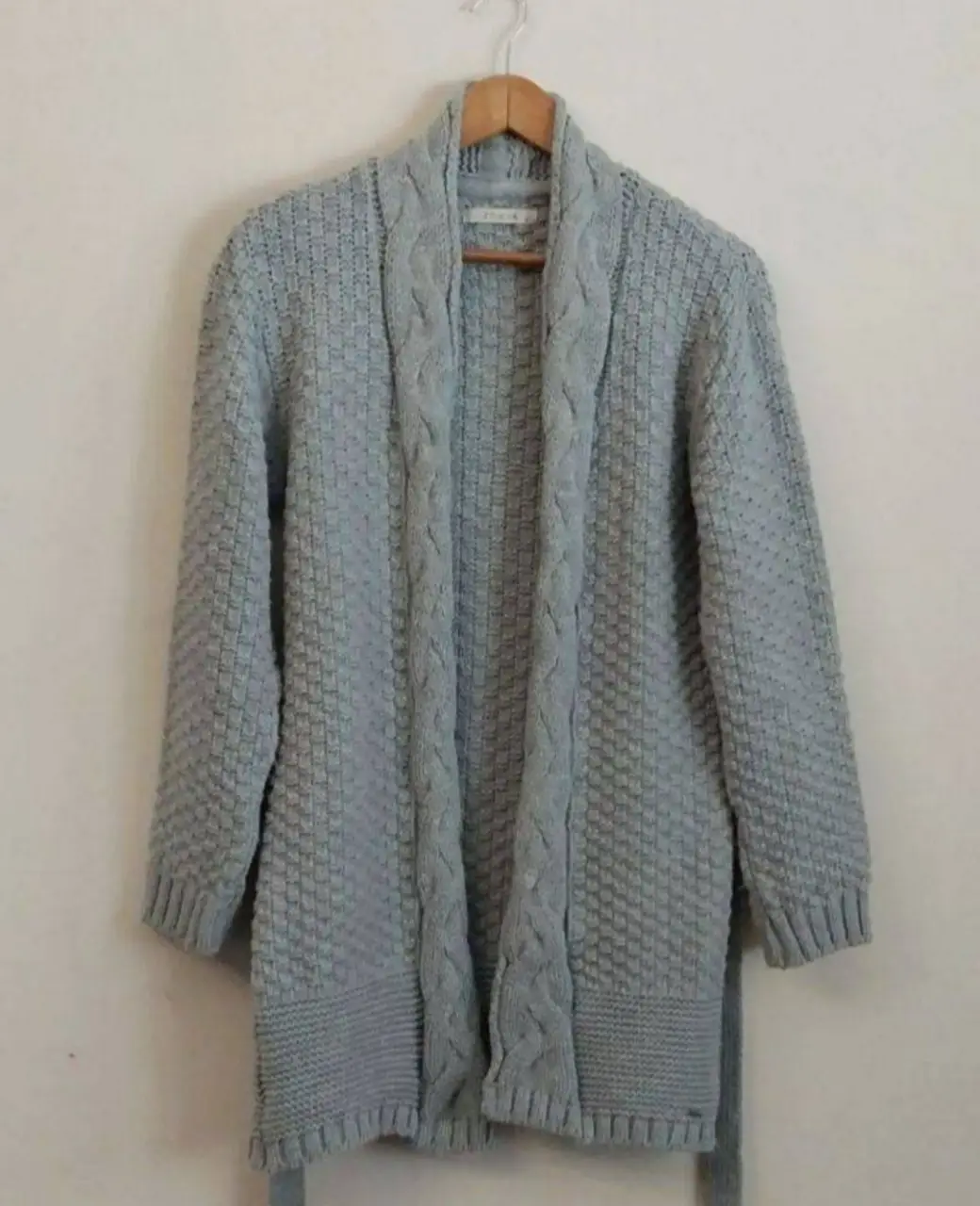 Sweater Zhoue · Talle M