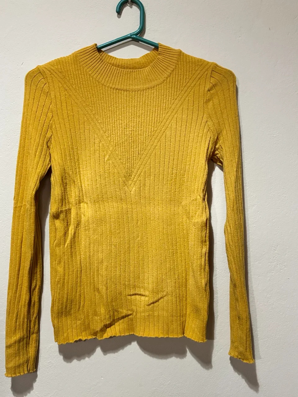 Sweater de lana · Talle M