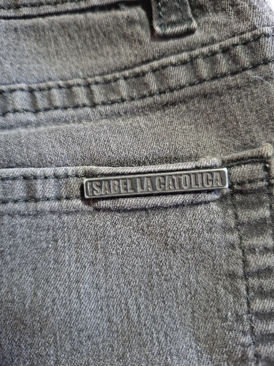 Short Isabel la Catolica - imagen 1