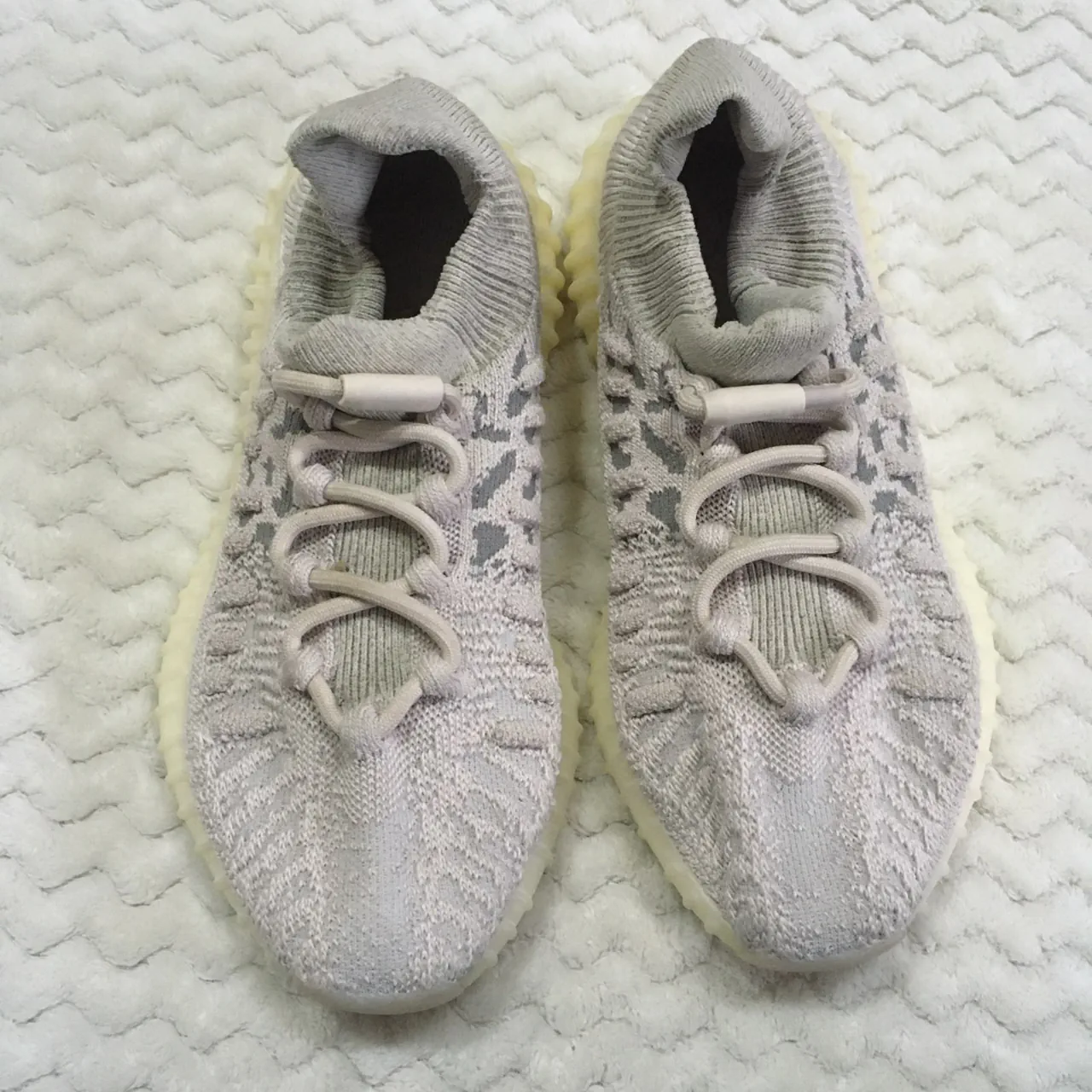 adidas · Talle AR 38