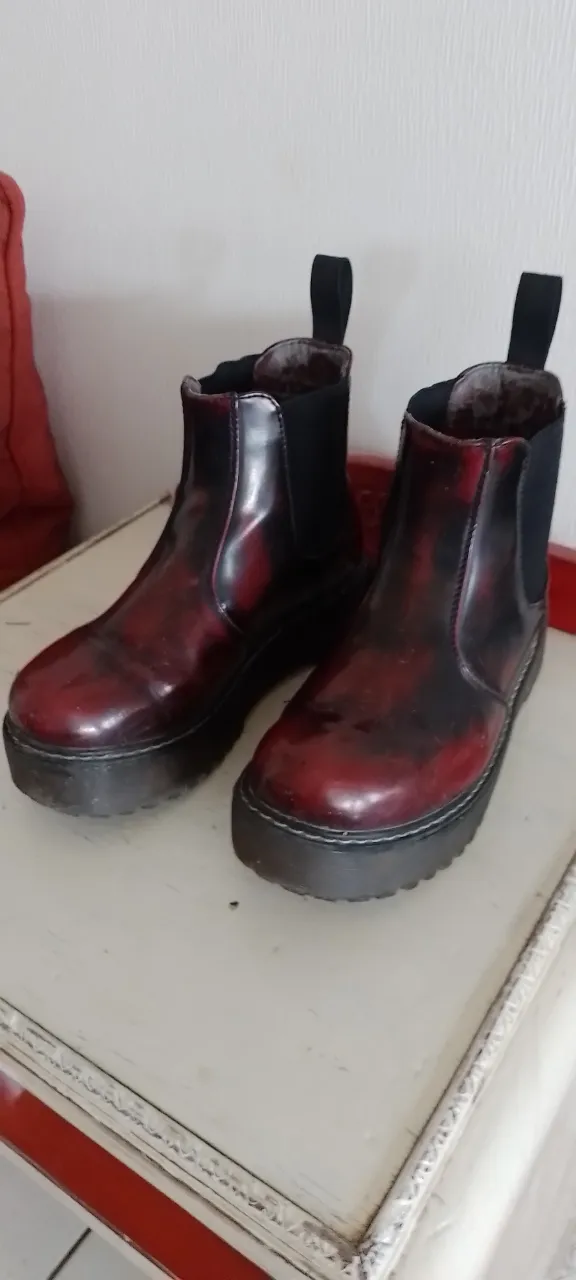 Borcegos XL · Talle AR 38