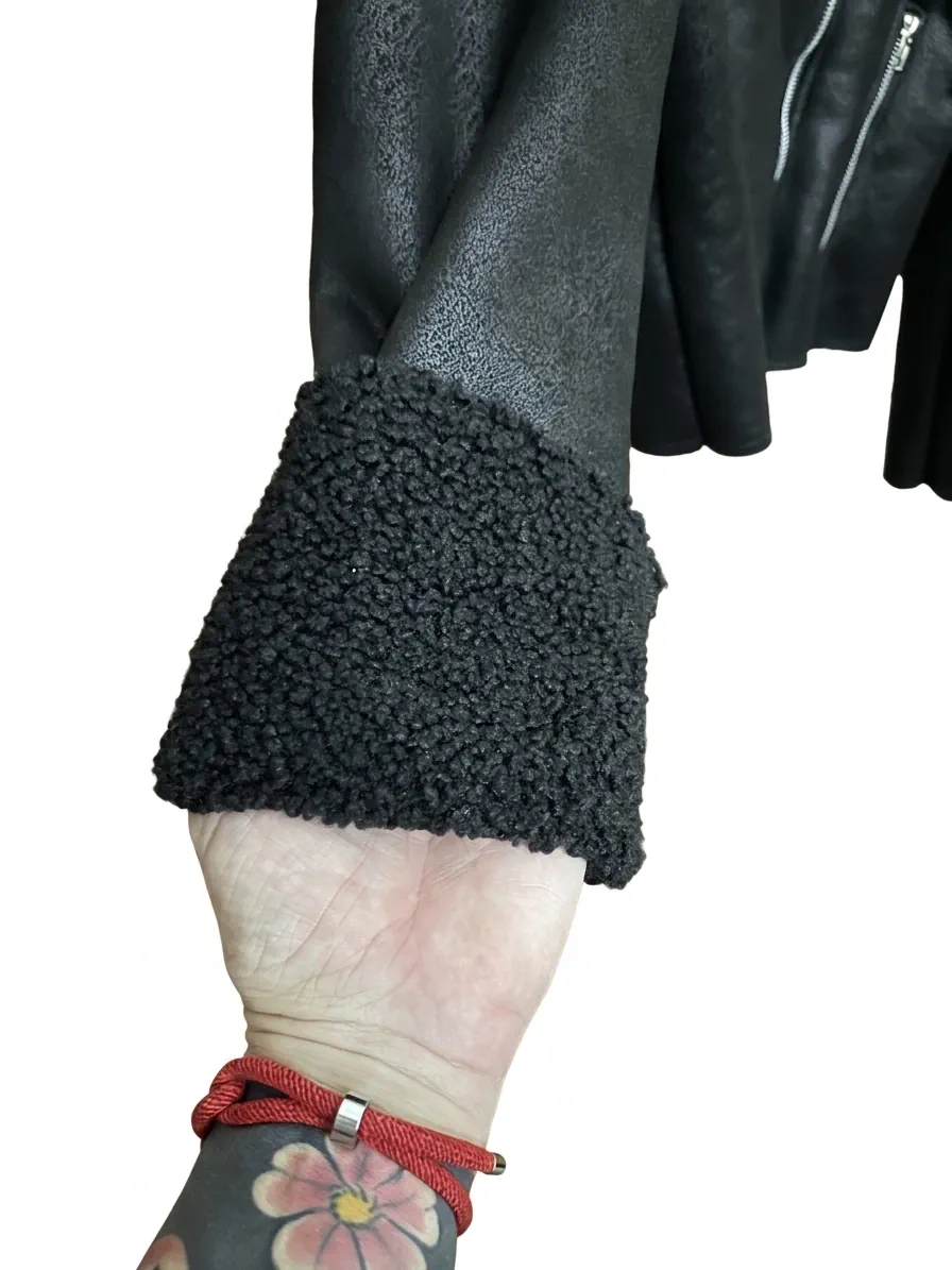 Campera A ≠ - imagen 4