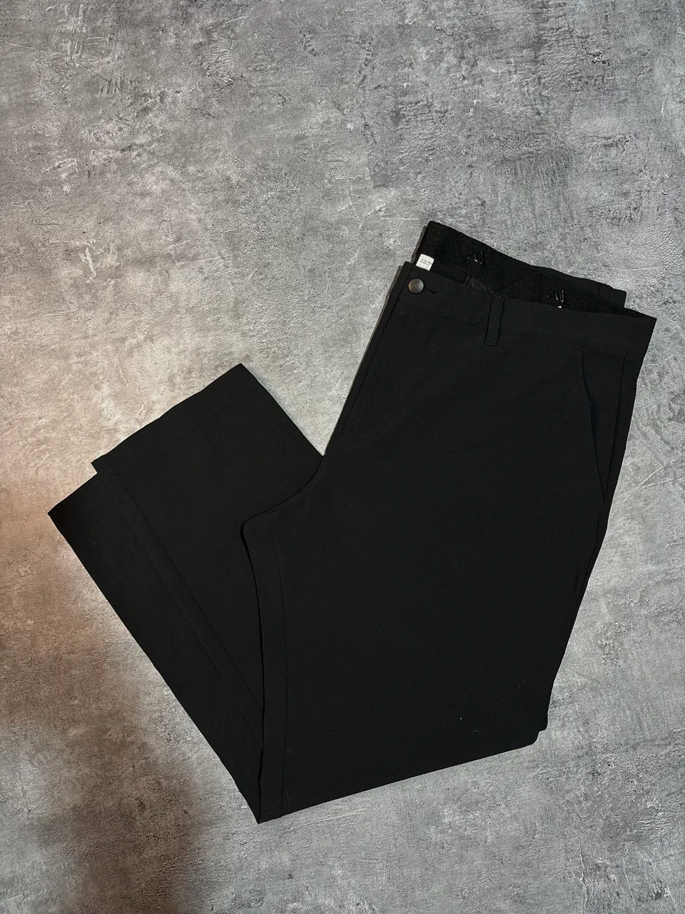 Pantalón adidas · Talle EU 50
