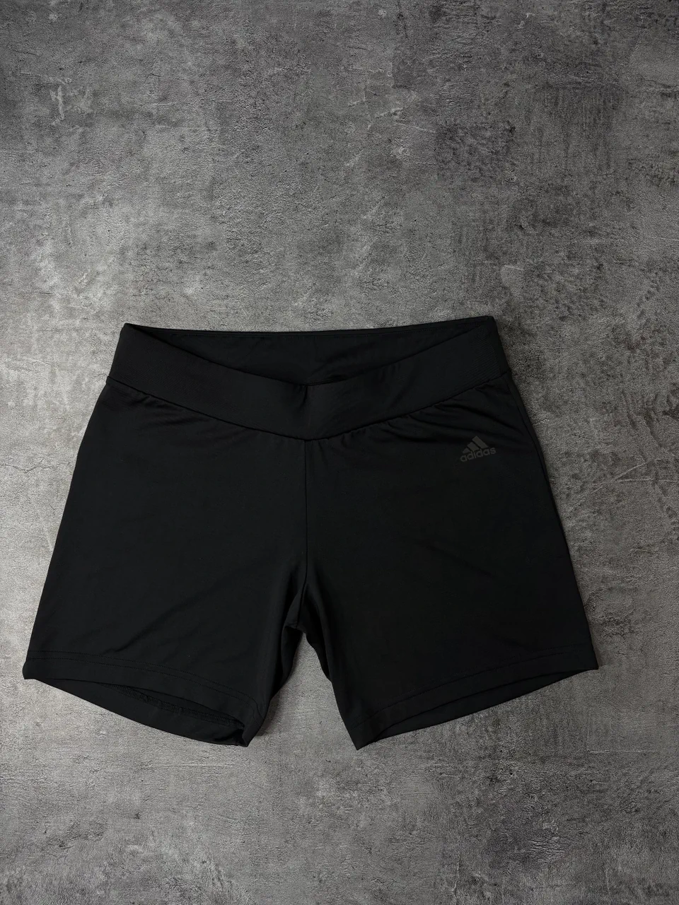 Short adidas - imagen 1