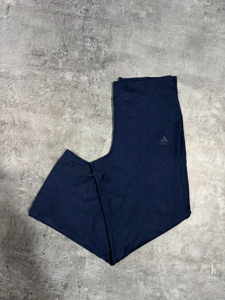 Pantalón adidas · Talle S