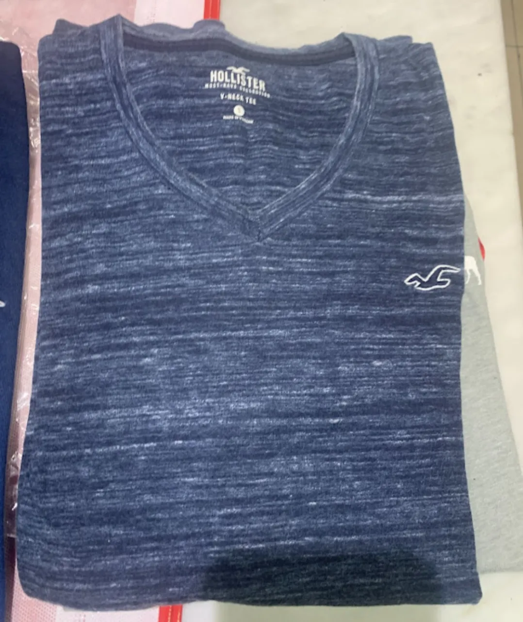 Remera Hollister · Talle S