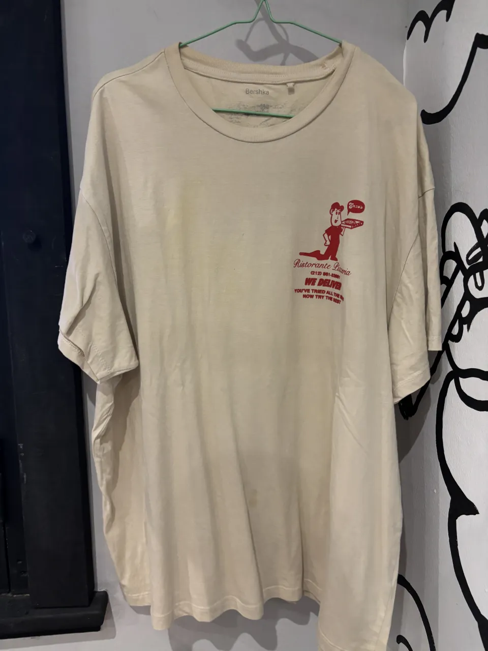 Remera Bershka · Talle XL