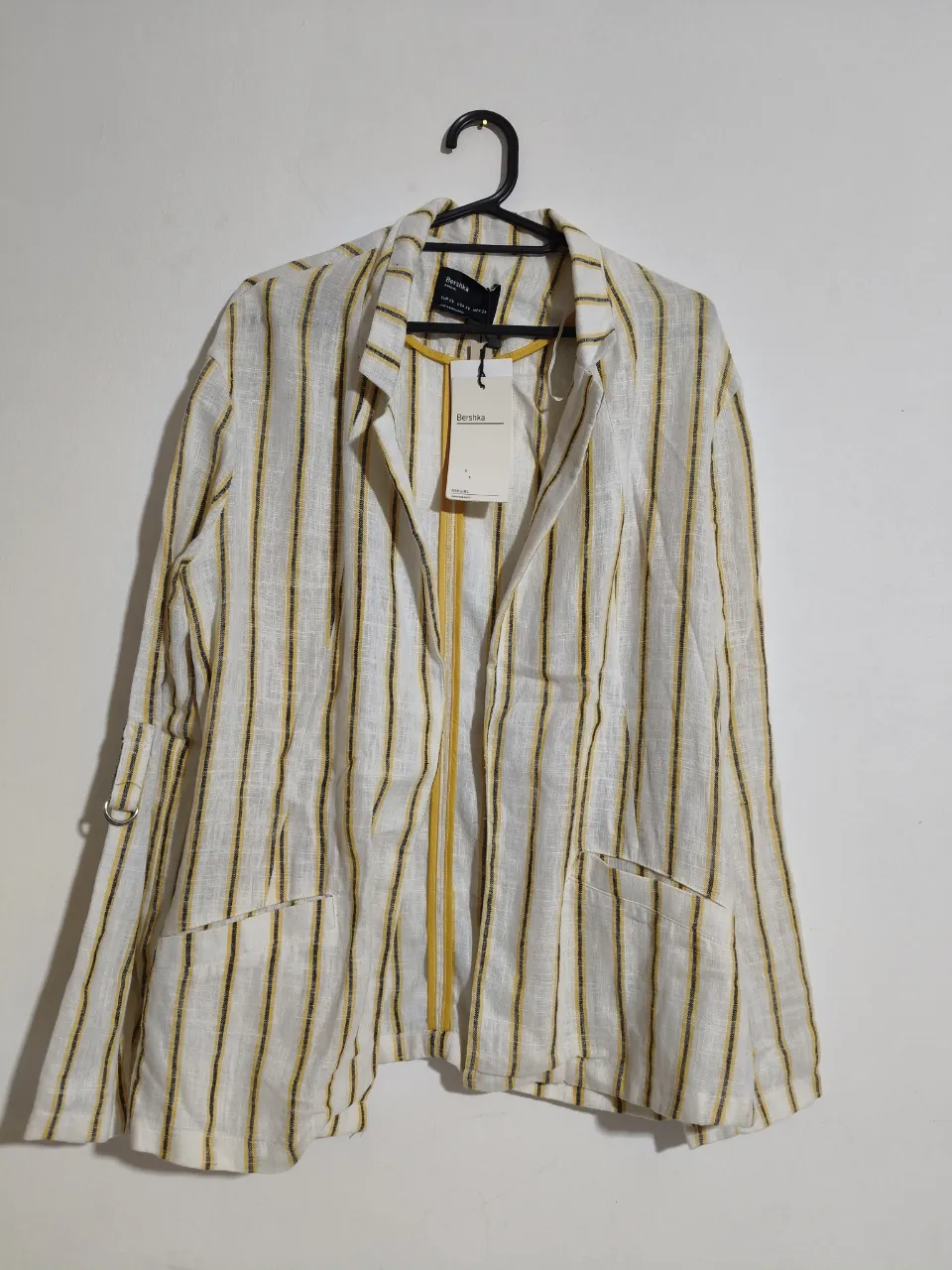Blazer Bershka · Talle S