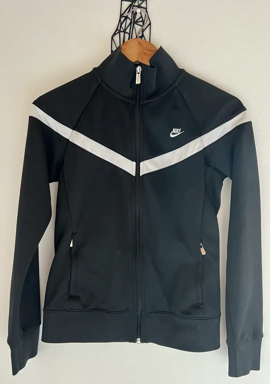 Buzo Nike - imagen 1