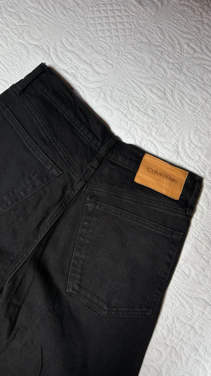 Calvin Klein · Talle US 29