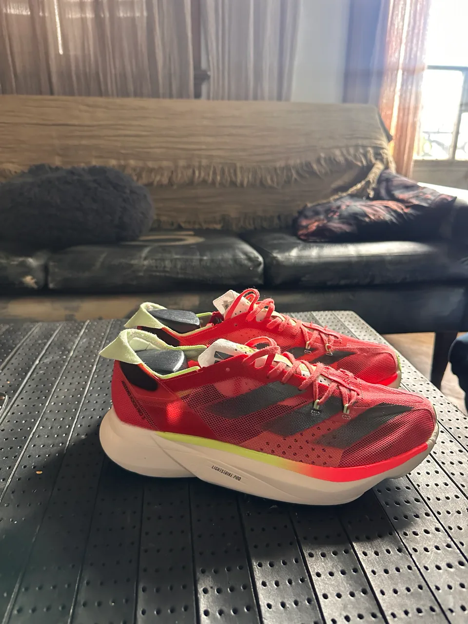 adidas · Talle US 10