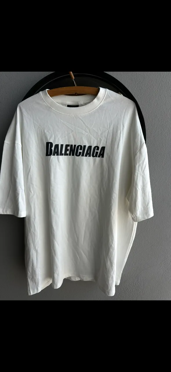 Remera Balenciaga · Talle M