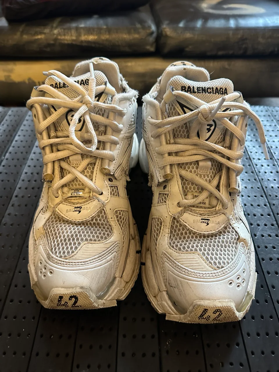 Balenciaga · Talle AR 42