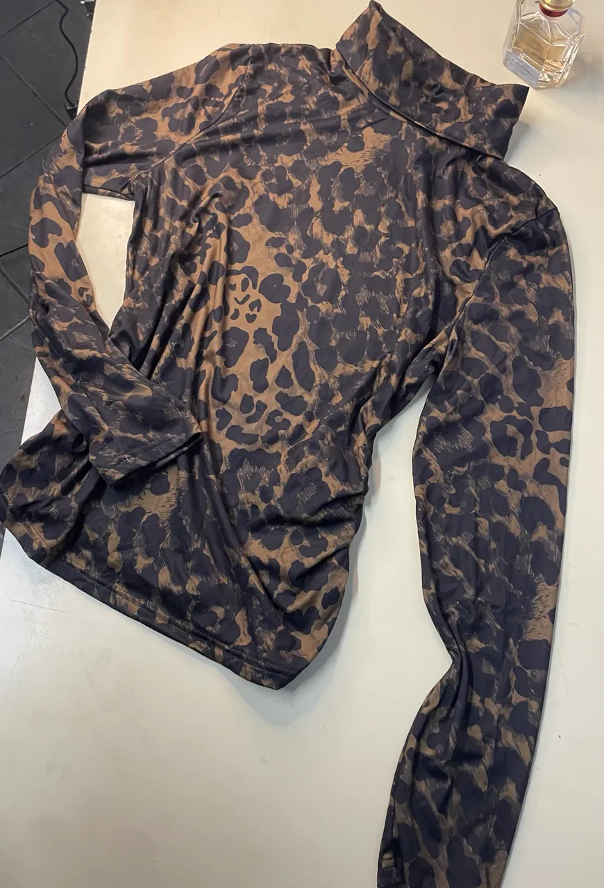 Remera Shein - imagen 1