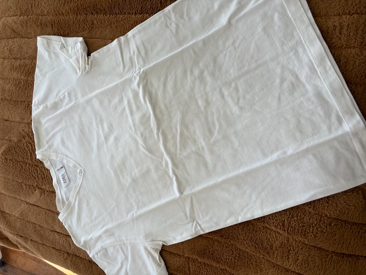 Remera Zara · Talle M