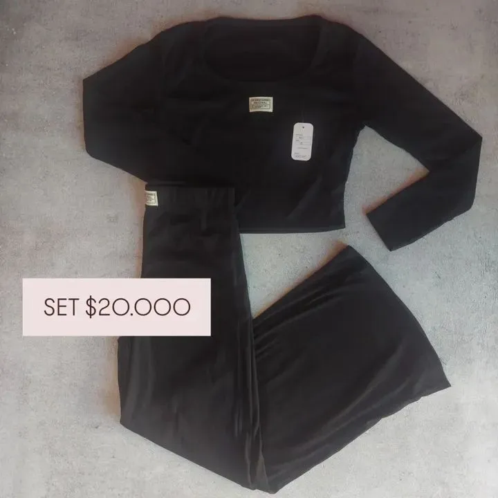 Enne showroom · Talle 4