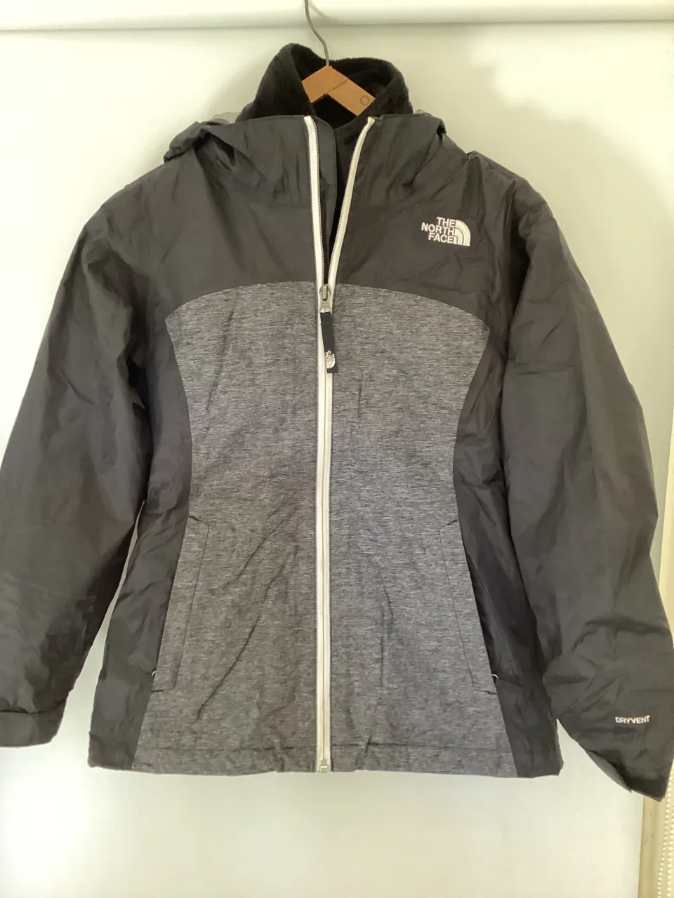 Rompeviento The North Face · Talle 10 años / 140 cm