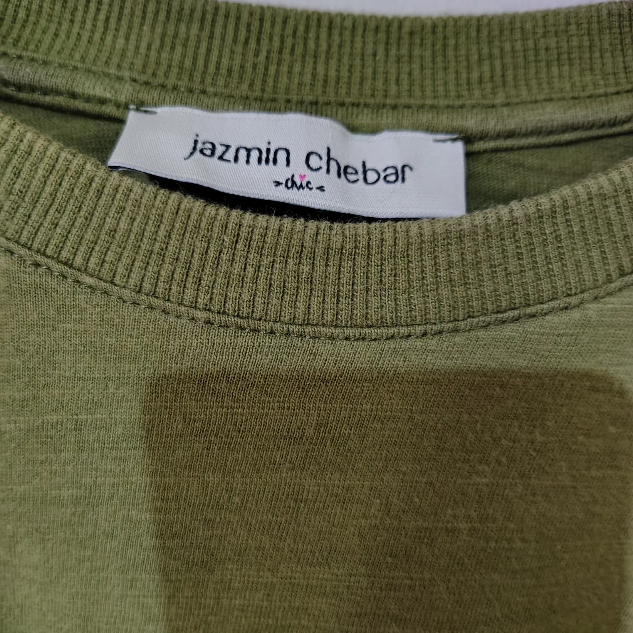 Remera Jazmín Chebar - imagen 1