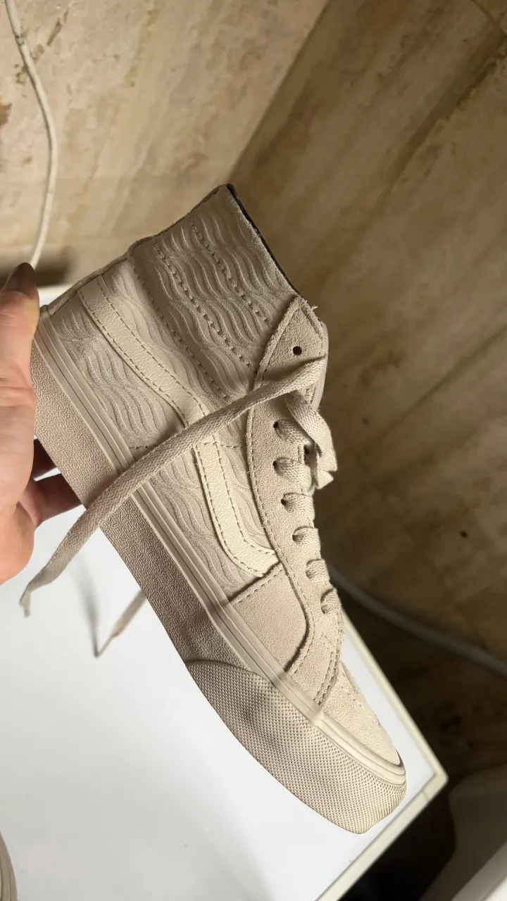 Vans · Talle AR 37