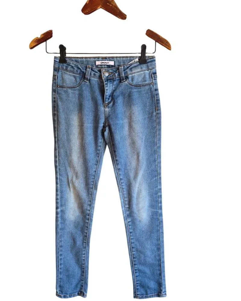 Jean DKNY · Talle 10 años / 140 cm