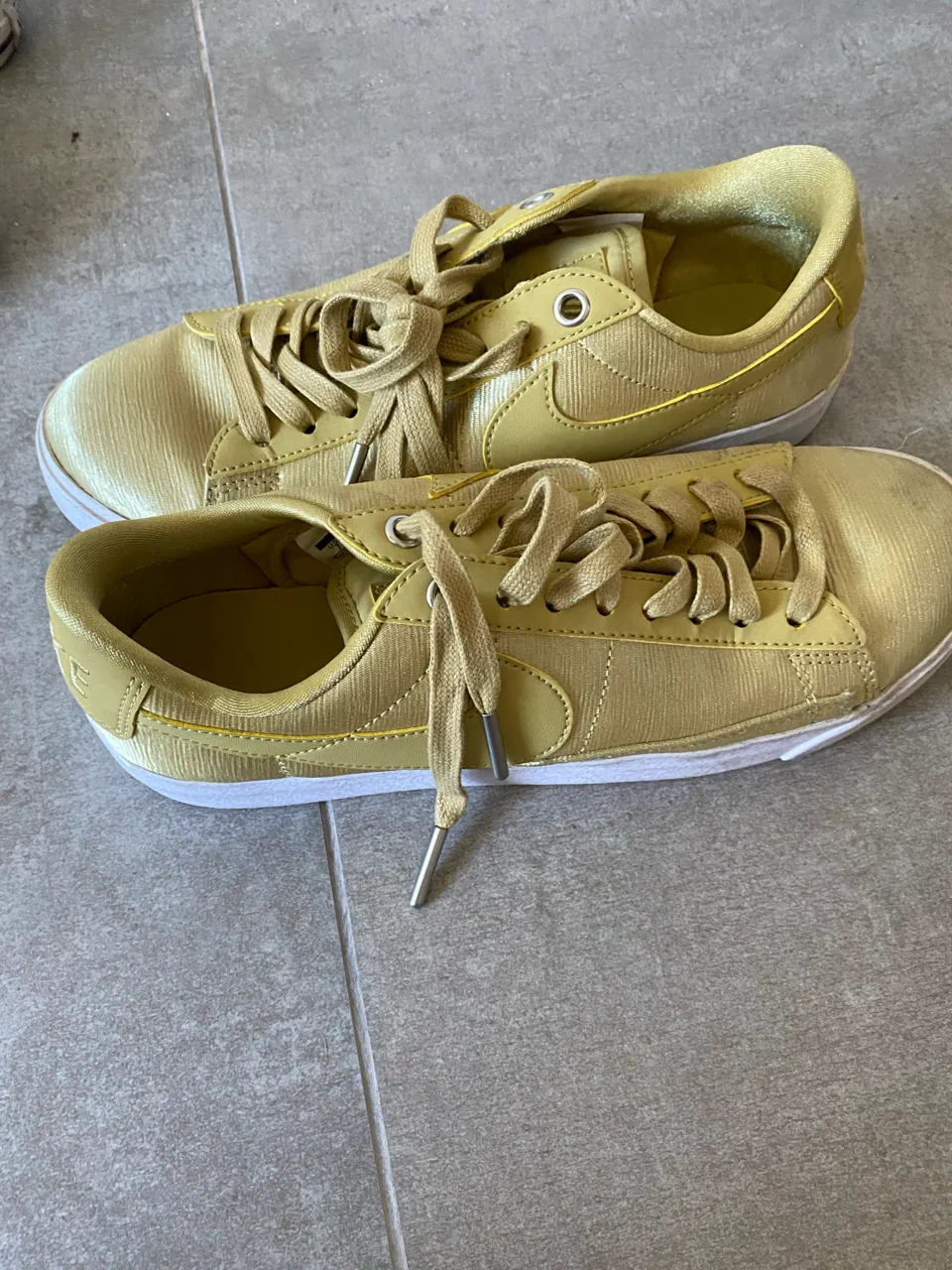 Nike · Talle US 7